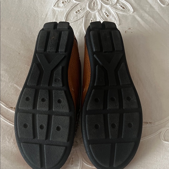 Van Heusen Women's Brown Slip-On Loafers - Picture 2 of 4